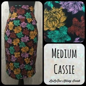 Lularoe Medium Cassie